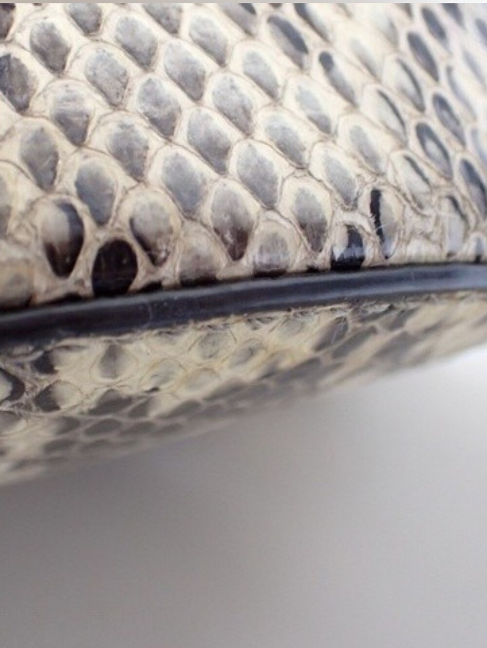 GUCCI Python Marmont Bucket Bag with Gold Hardware Shoulder Purse - Picture 8 of 11